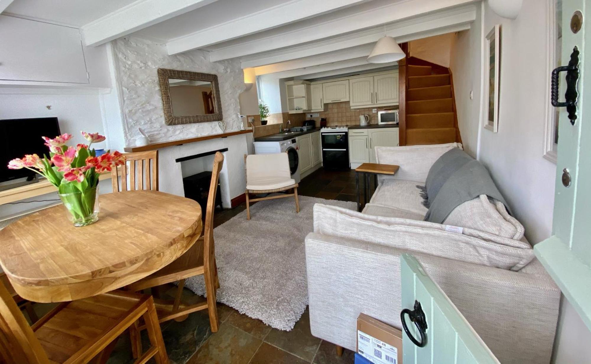 The Little Lighthouse - 2 Minutes From The Beach Pentewan Bagian luar foto